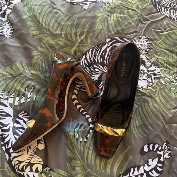 ANTONIO MELANI Shoes - ANTONIO MELANI Tortoise Shell and Gold Heels